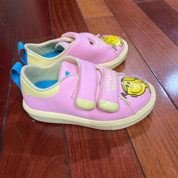 Native Little Miss Sunshine Pink Sneakers-Size 9 in pink - Picture 4 of 10